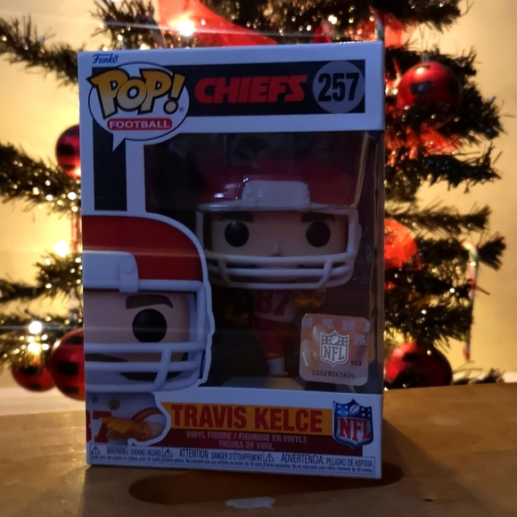 Brand New in Box Travis Kelce 87 Chiefs Funko Pop Collectible Figurine Mint #257 - Picture 1 of 4